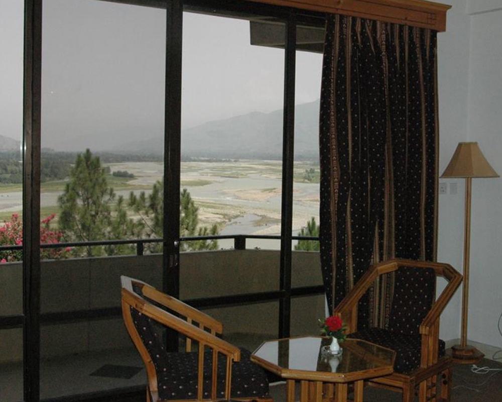 Rock City Resort Mingora Экстерьер фото
