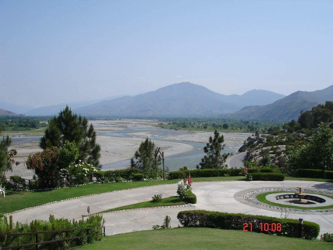 Rock City Resort Mingora Экстерьер фото